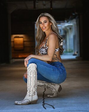 Kindly Myers Nude Leaked Photo #75