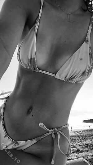 kindofkira Nude Leaked Photo #37