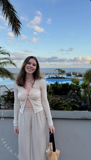 kindofkira Nude Leaked Photo #41