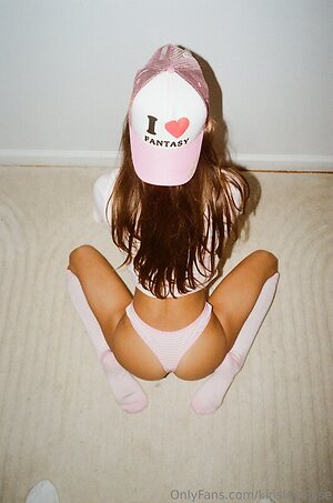 Kinsley Wyatt leaked photo #135