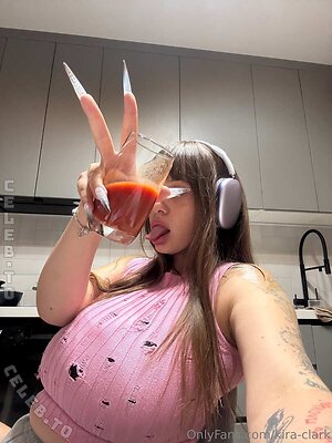Kira Clark Nude Leaked Photo #32
