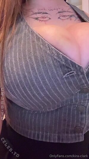 Kira Clark Nude Leaked Photo #74