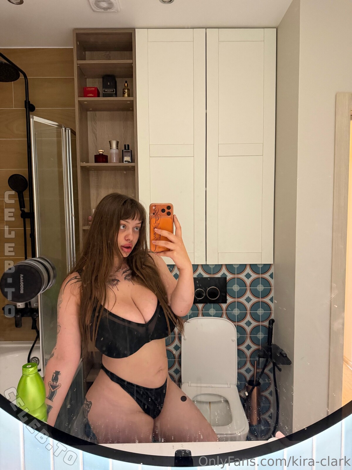 Kira Clark photo