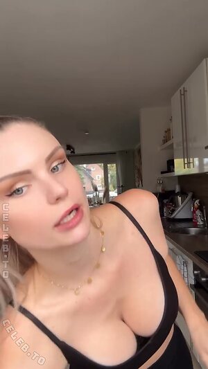 Kira Karambole Nude Leaked Photo #20