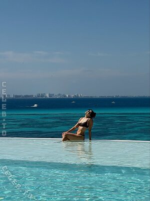 Kira Kosarin Nude Leaked Photo #19