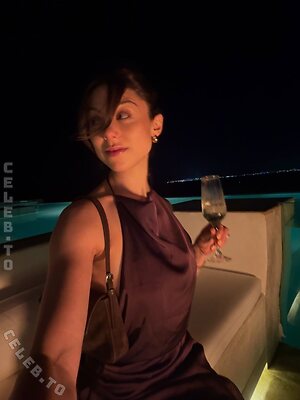 Kira Kosarin Nude Leaked Photo #24