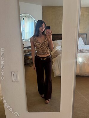 Kira Kosarin leaked photo #69