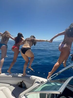 Kira Kosarin leaked photo #125