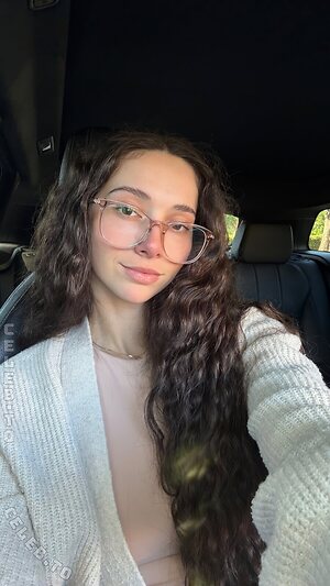 Kira Petilli Nude Leaked Photo #17