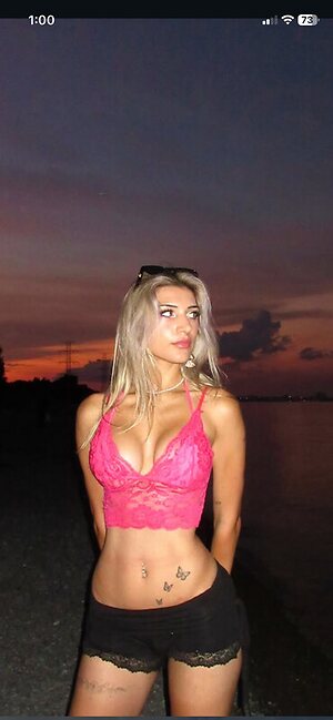Kira21.xo leaked photo #3