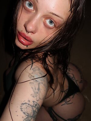 KiraClark leaked photo #10