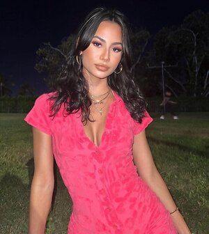 Kirra Santos leaked photo #27
