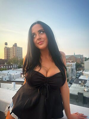 Set 8 — 5 photos