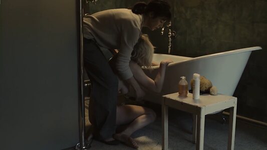 Kirsten Dunst leaked photo #29