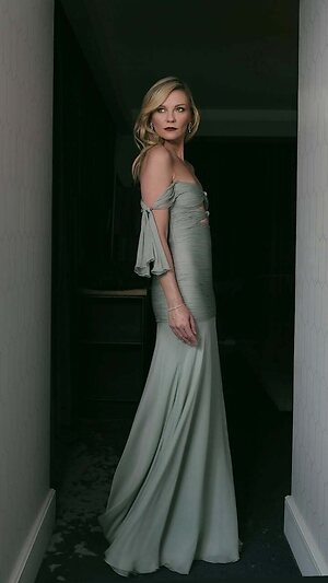 Kirsten Dunst leaked photo #167