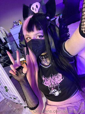 Kittxnly Nude Leaked Photo #19