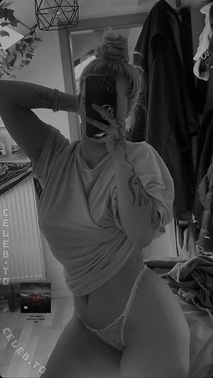 kittykattoni Nude Leaked Photo #29