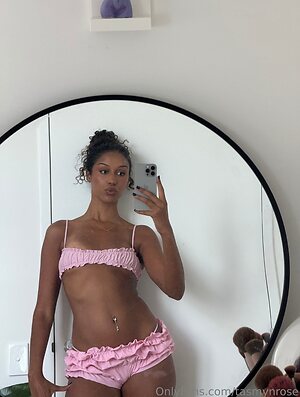Kiwi stunner Tasmyn Rose leaked photos