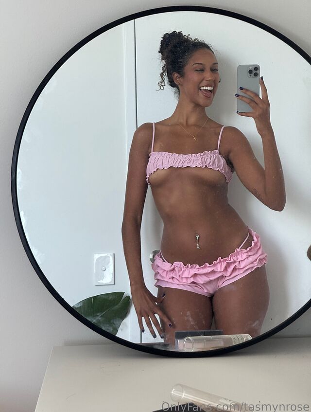 Kiwi stunner Tasmyn Rose leaked photos