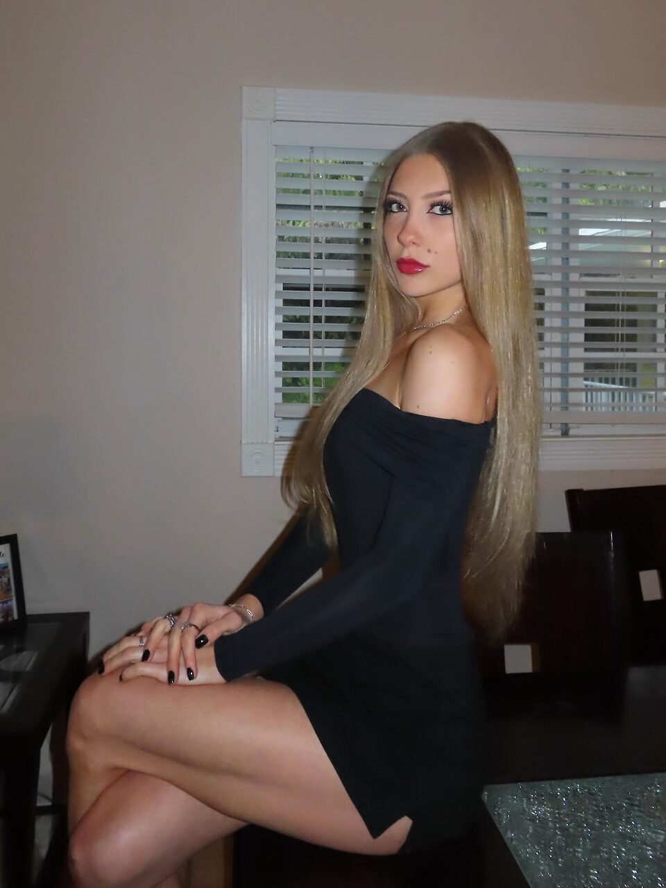 Katie Black leaked photo #8