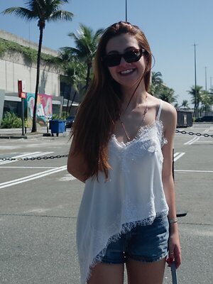 Klara Castanho leaked photo #7