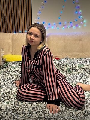 Kleine.emmi Nude Leaked Photo #70