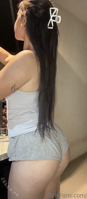 kleine.mia Nude Leaked Photo #3