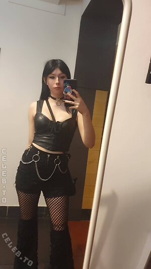 Kleine_Seras Nude Leaked Photo #12