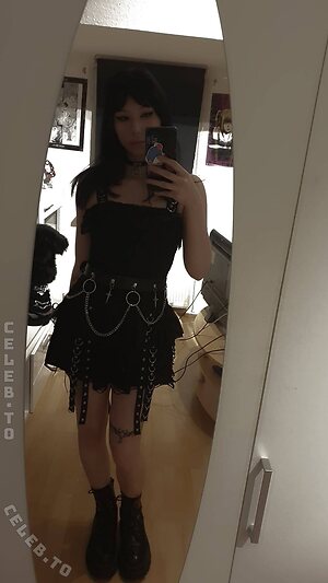 Kleine_Seras Nude Leaked Photo #13