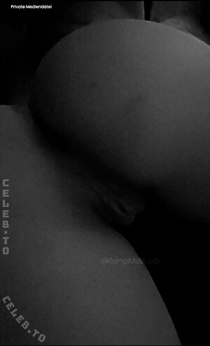 Kleinesmiststueck Nude Leaked Photo #8