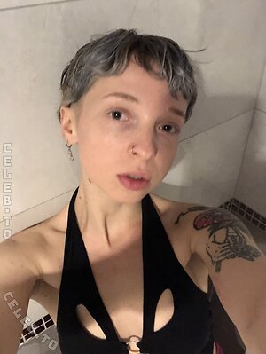 Kometa11 Nude Leaked Photo #22