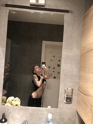 Kometa11 Nude Leaked Photo #23