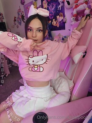 krissipookie Nude Leaked Photo #182