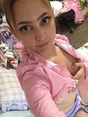 krissipookie Nude Leaked Photo #183