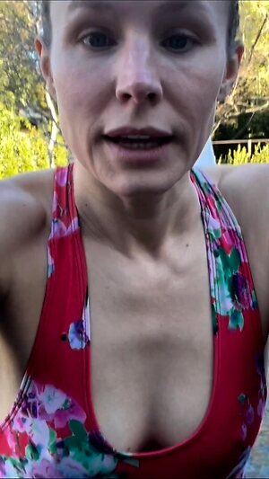 Kristen Bell Hot leaked photo #8