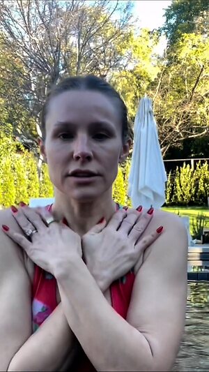 Kristen Bell Hot leaked photo #10