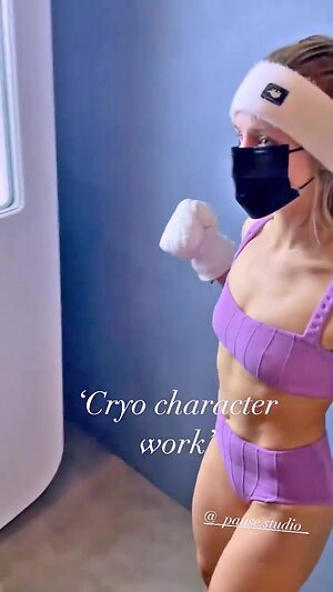 Kristen Bell Hot leaked photo #50