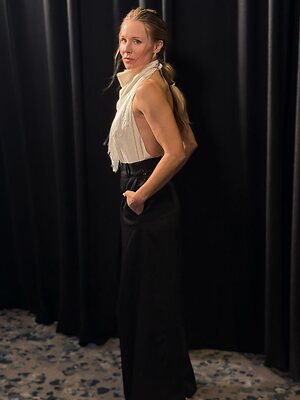 Kristen Bell leaked photo #15