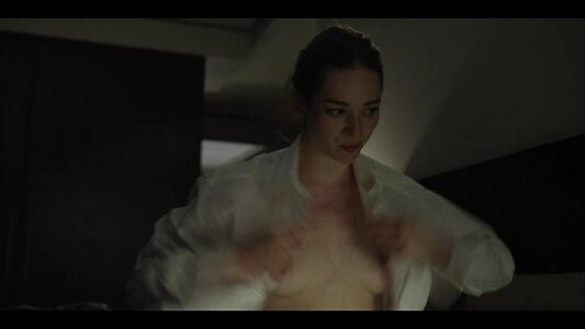 Kristen Connolly leaked photo #8
