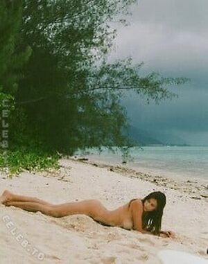 Kristen Kiehnle Nude Leaked Photo #14