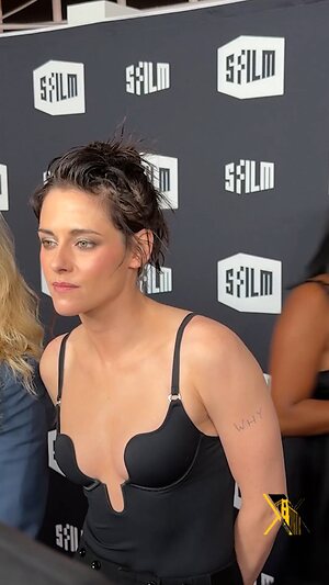 Kristen Stewart Hot leaked photo #64