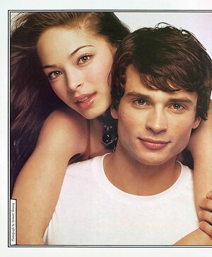 Kristin Kreuk leaked photo #11