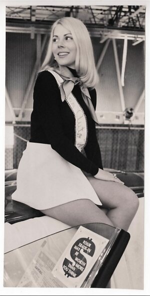 Kristine Hanson leaked photo #3