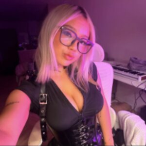 Kristineblu leaked photo #2