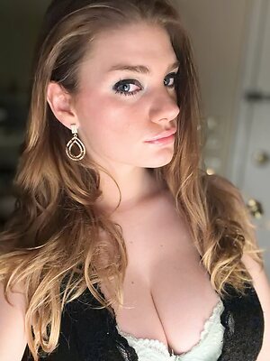 krystalhop · Kristyn Hopkins leaked photo #7