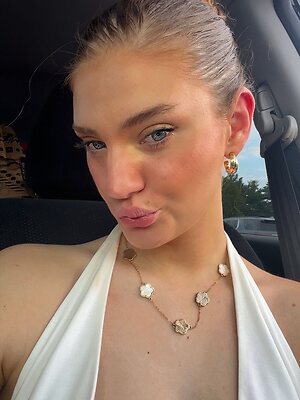 krystalhop · Kristyn Hopkins leaked photo #34
