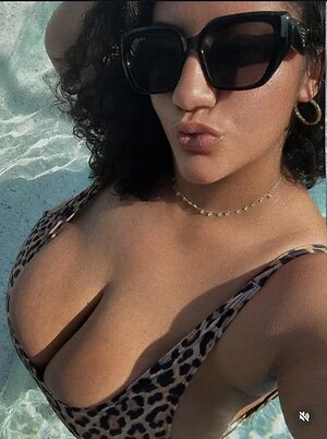 KrystalShephard leaked photo #17