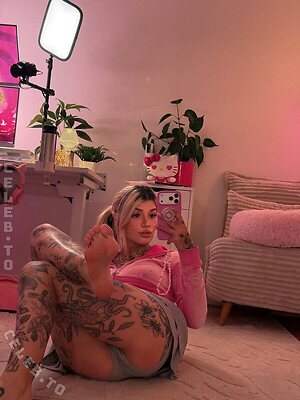 Kunshikitty Nude Leaked Photo #8