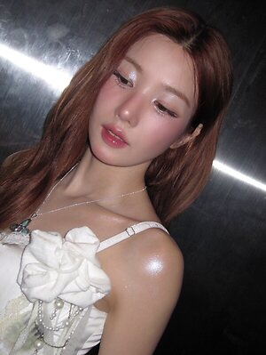Kwon Eunbi leaked photo #20