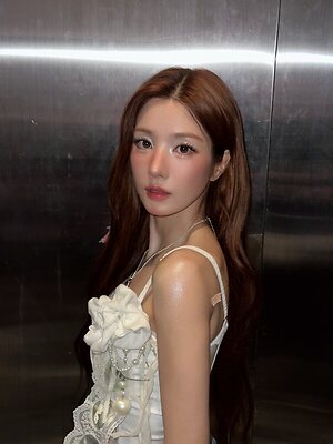 Kwon Eunbi leaked photo #21